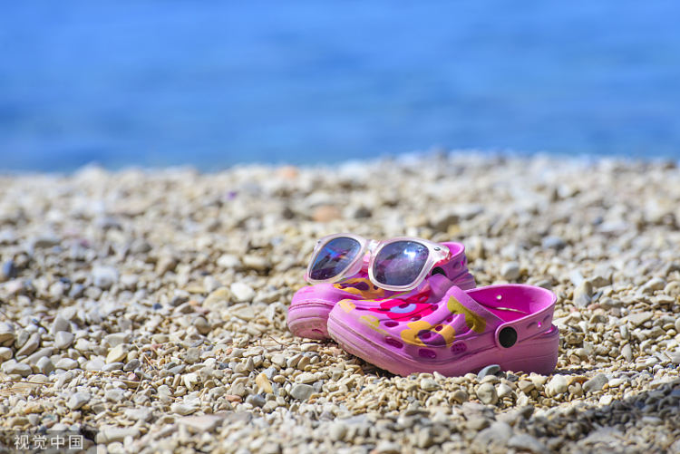 奇葩洞洞鞋,洞洞鞋奇葩巨丑