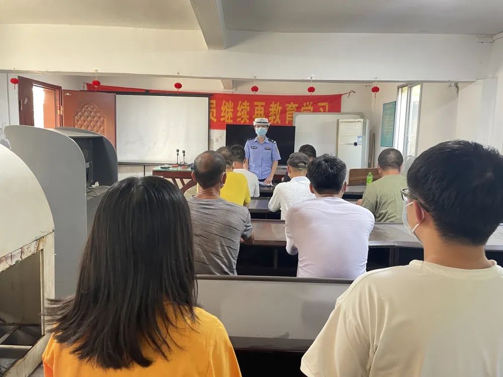 进驾校安全知识培训,交通安全进驾校