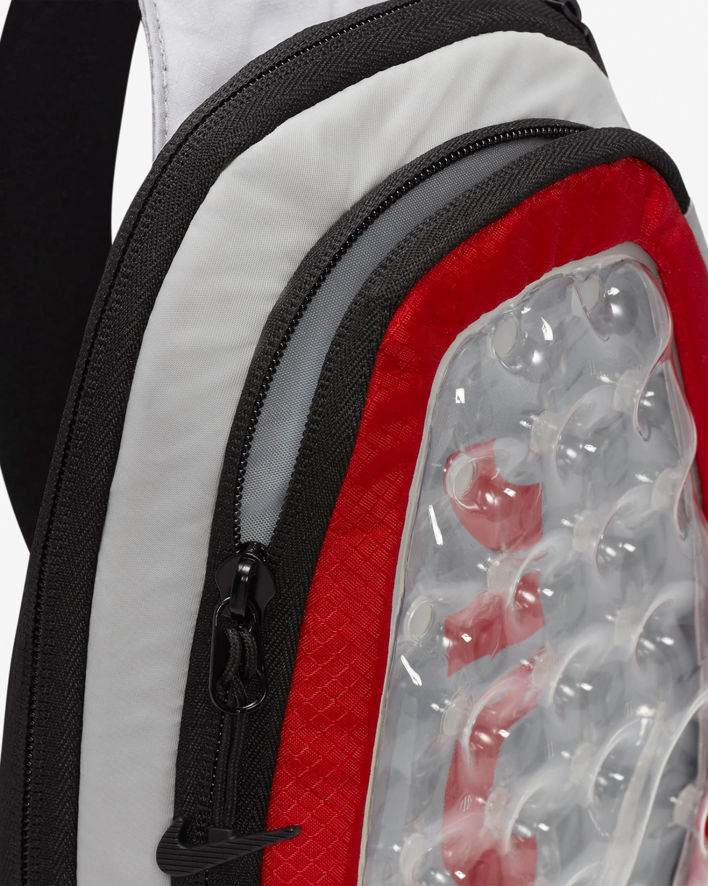 nike最新款气垫,nike第一双可视气垫鞋在哪年诞生