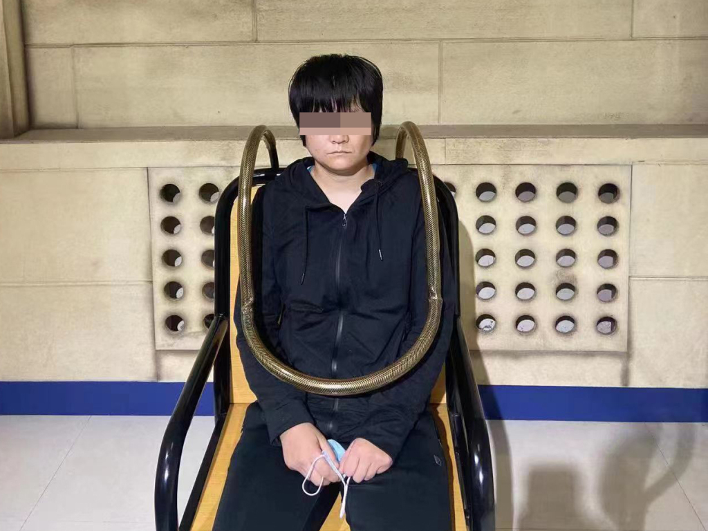 女子介绍男友买冒牌名表诈骗40万,男子花5万买名表被骗