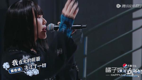 窦唯二女儿窦家媛近照,岳明辉窦佳嫄直播