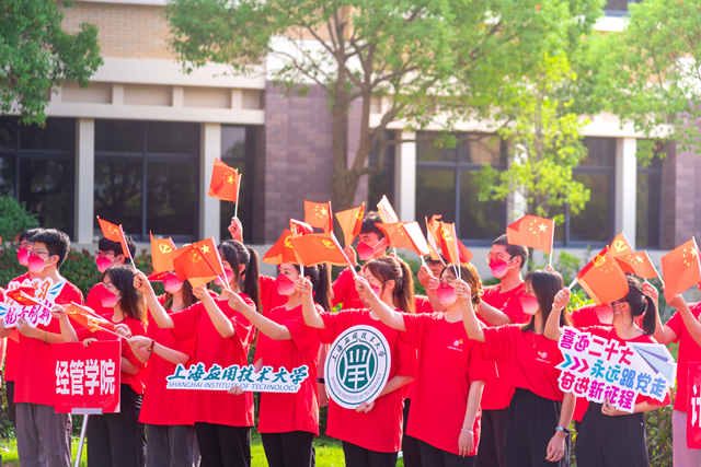 70余所高校共同为祖国庆生,杭州各高校花式为祖国庆生