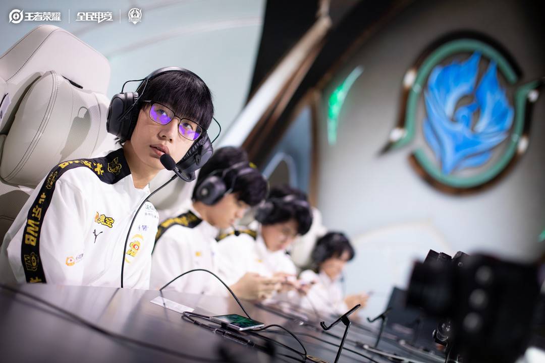 kpl2021春季赛总决赛无畏名场面,kpl封面观察