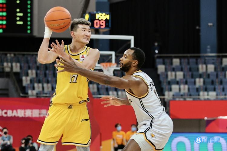 王哲林cba总得分最新数据统计,cba第一篮板王