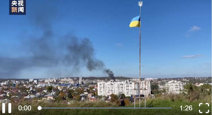 最新！俄本土再遭袭击，*火军**库被击中引发爆炸！SpaceX称无法再承担乌“星链”费用