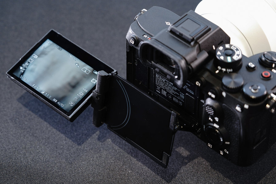 索尼alpha7rv,索尼alpha7v微单体验发布