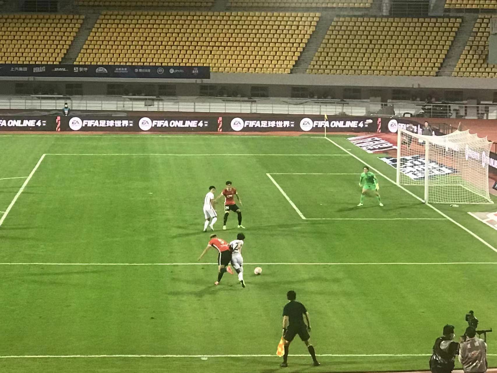 时隔11年成都再迎中超主场赛事成都蓉城6球狂胜河北队