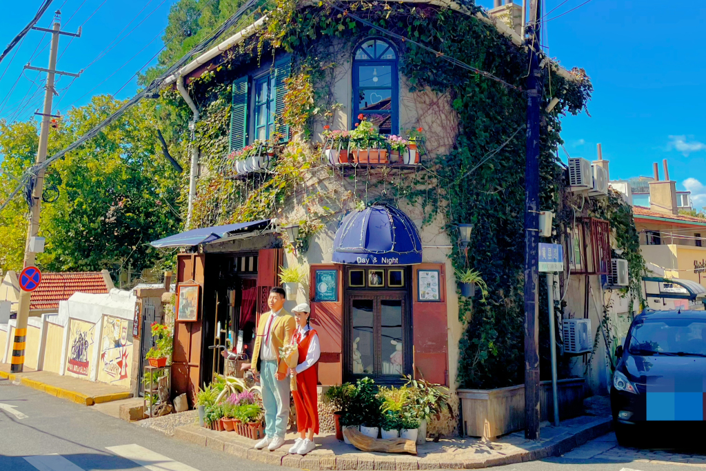 咖啡“围城”：诗与远方还是创业苦旅？