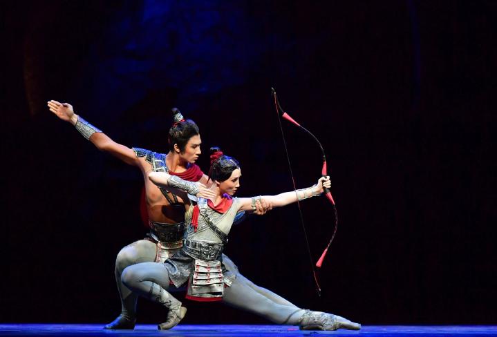 二十大代表在基层丨于川雅：一“新”一“毅”用“足尖艺术”讲好中国故事、红色故事