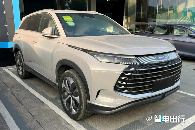 比亚迪护卫舰4s店补漆价位,比亚迪07护卫舰4s店有现车吗