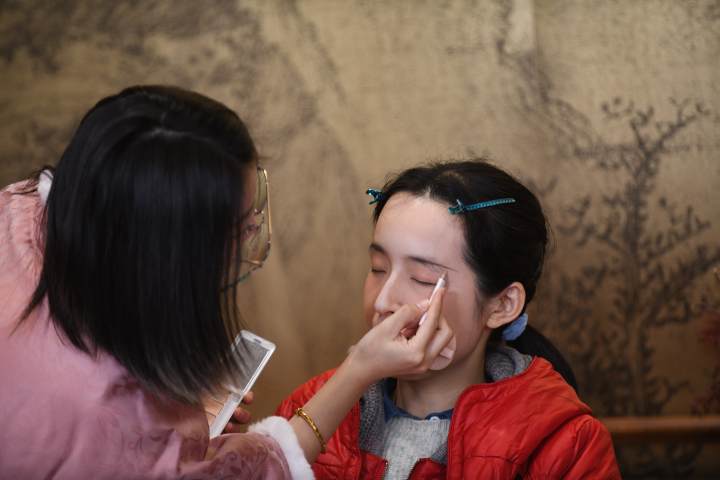 做精致的女人化精致的妆,做精致女人图