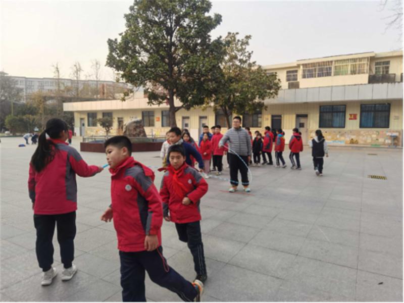 西安少儿体能训练浐灞,浐灞第18小学武术操