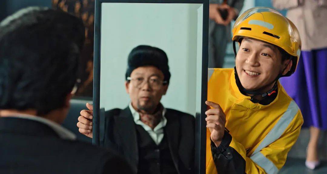 沙雕外壳温暖内核，美团跑腿「跑」进了谁的心里