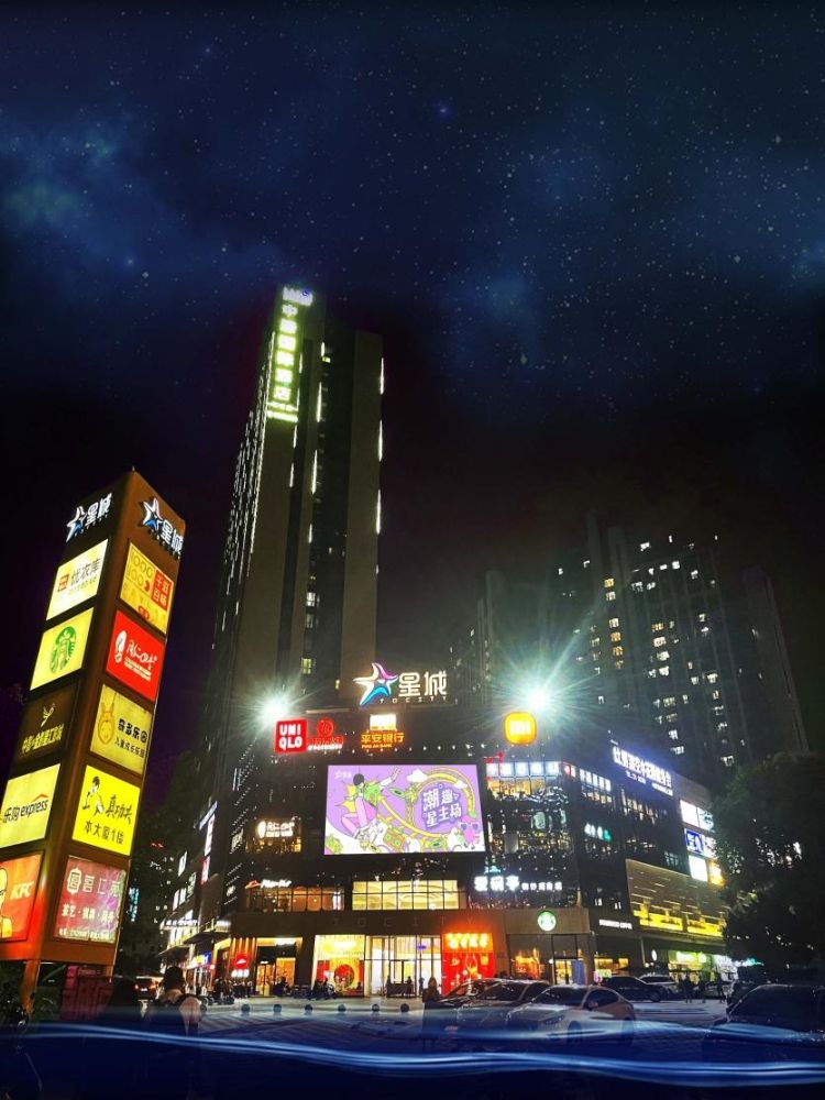 首轮派券秒光！商圈手绘地图亮相助力买买买