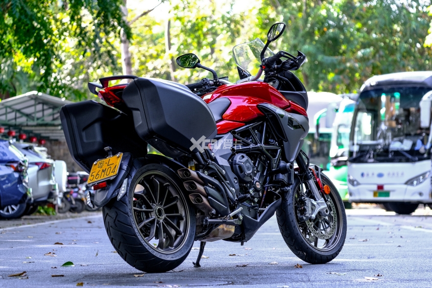 一辆杜卡迪v4一年的开销,一台杜卡迪v2多少钱