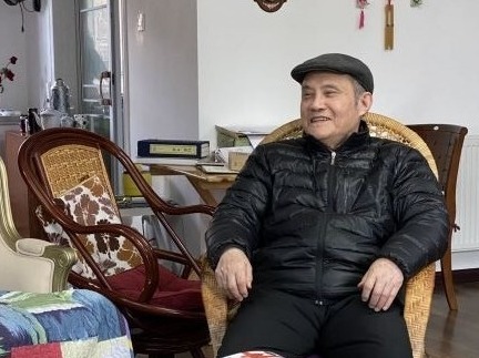 热爱生活的“球迷”冯天瑜：对赛事比分如数家珍，把球赛预测作为思维体操