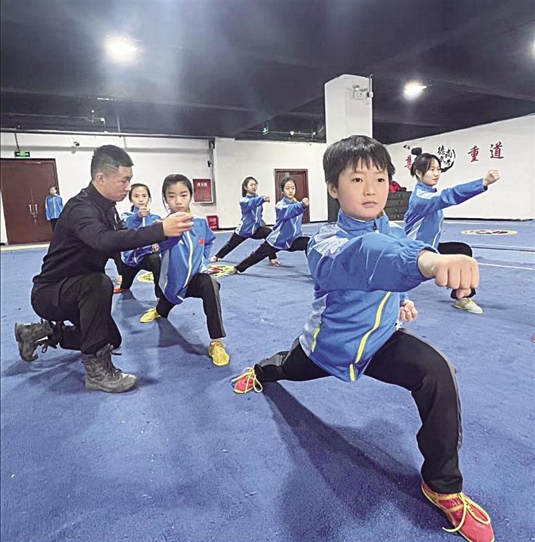 春节不打烊运动,春节不打烊坚守岗位迎新春