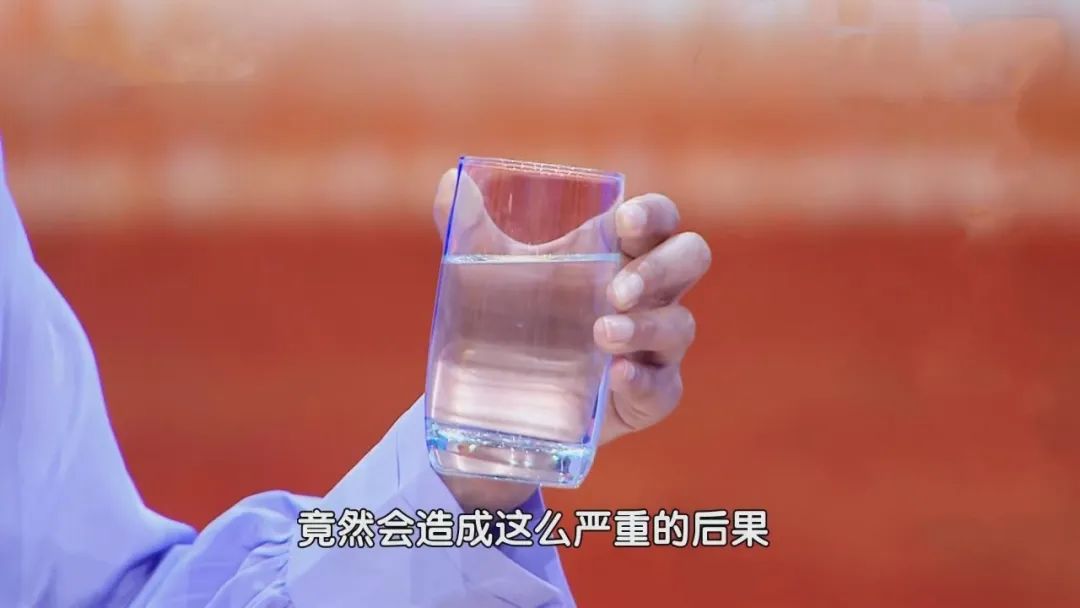 喝冰水肚子痛的原因,喝完冰水左腹痛
