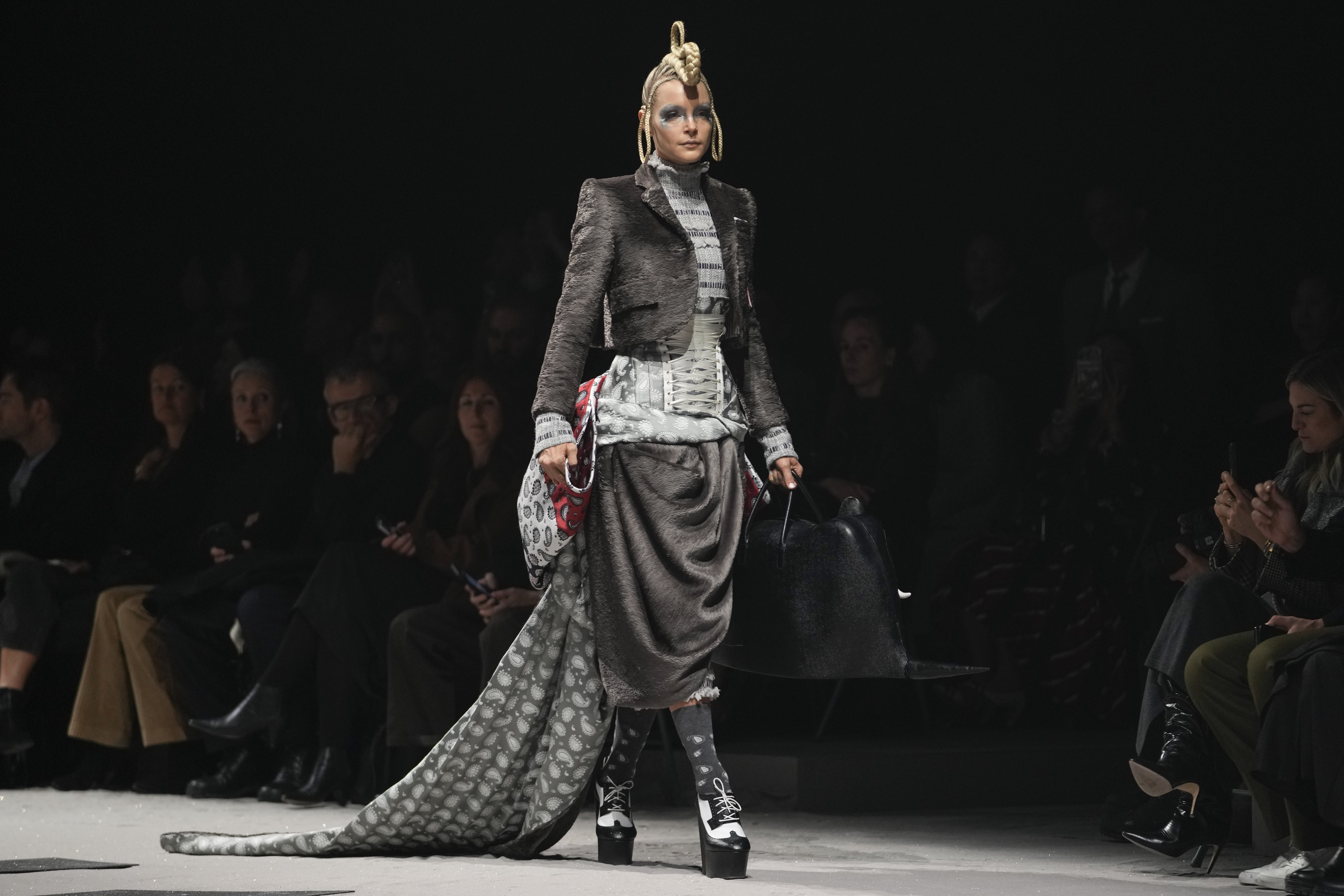 thombrowne2020纽约时装,2020春夏巴黎时装周thombrowne秀