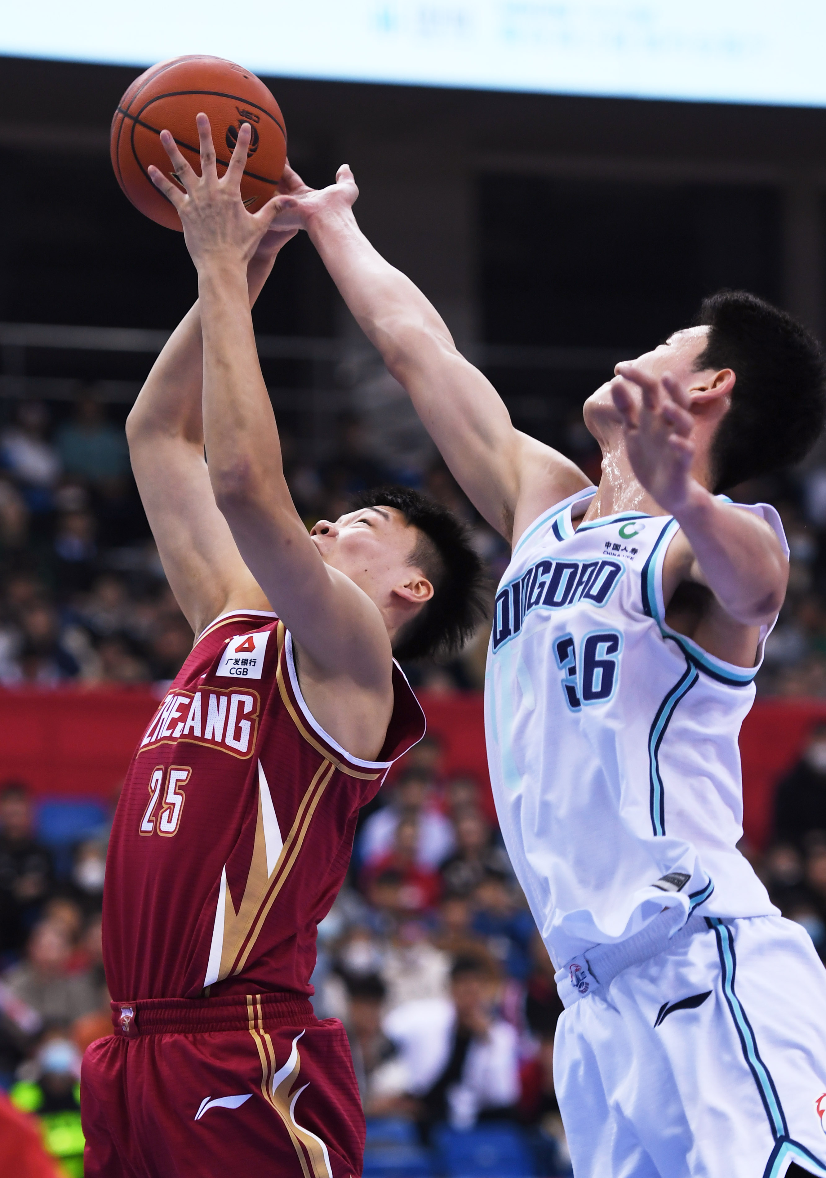 浙江金租与广东cba篮球比赛直播,篮球cba浙江稠州金租赢下德比之战