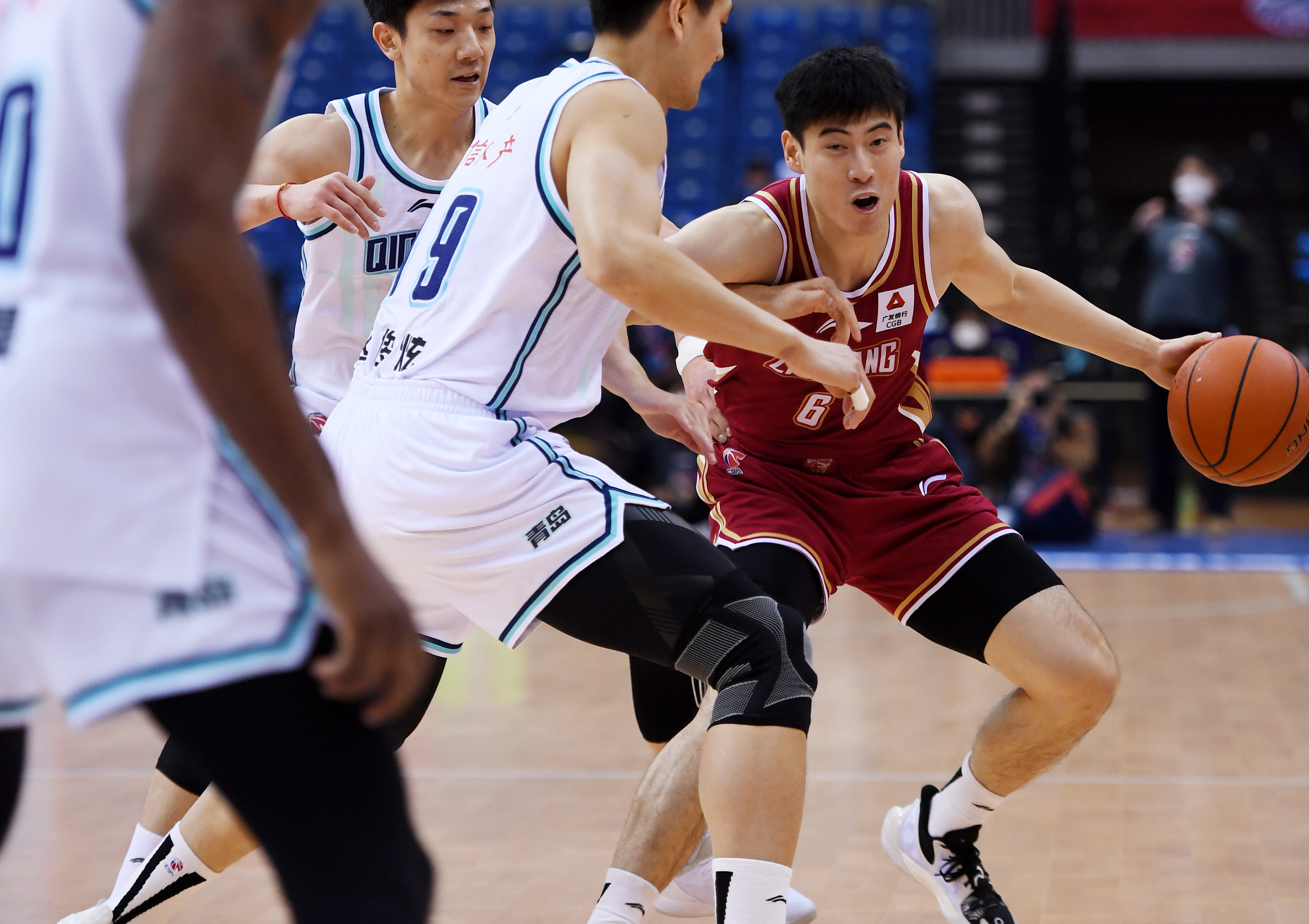 篮球cba浙江稠州金租赢下德比之战,cba浙江稠州金租vs广东华南虎