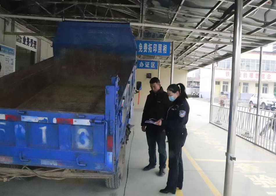 娓呮按鍏畨浜よ闆ㄤ腑鍧氬畧,浜よ鐖卞矖鏁笟鎵庢牴鍩哄眰