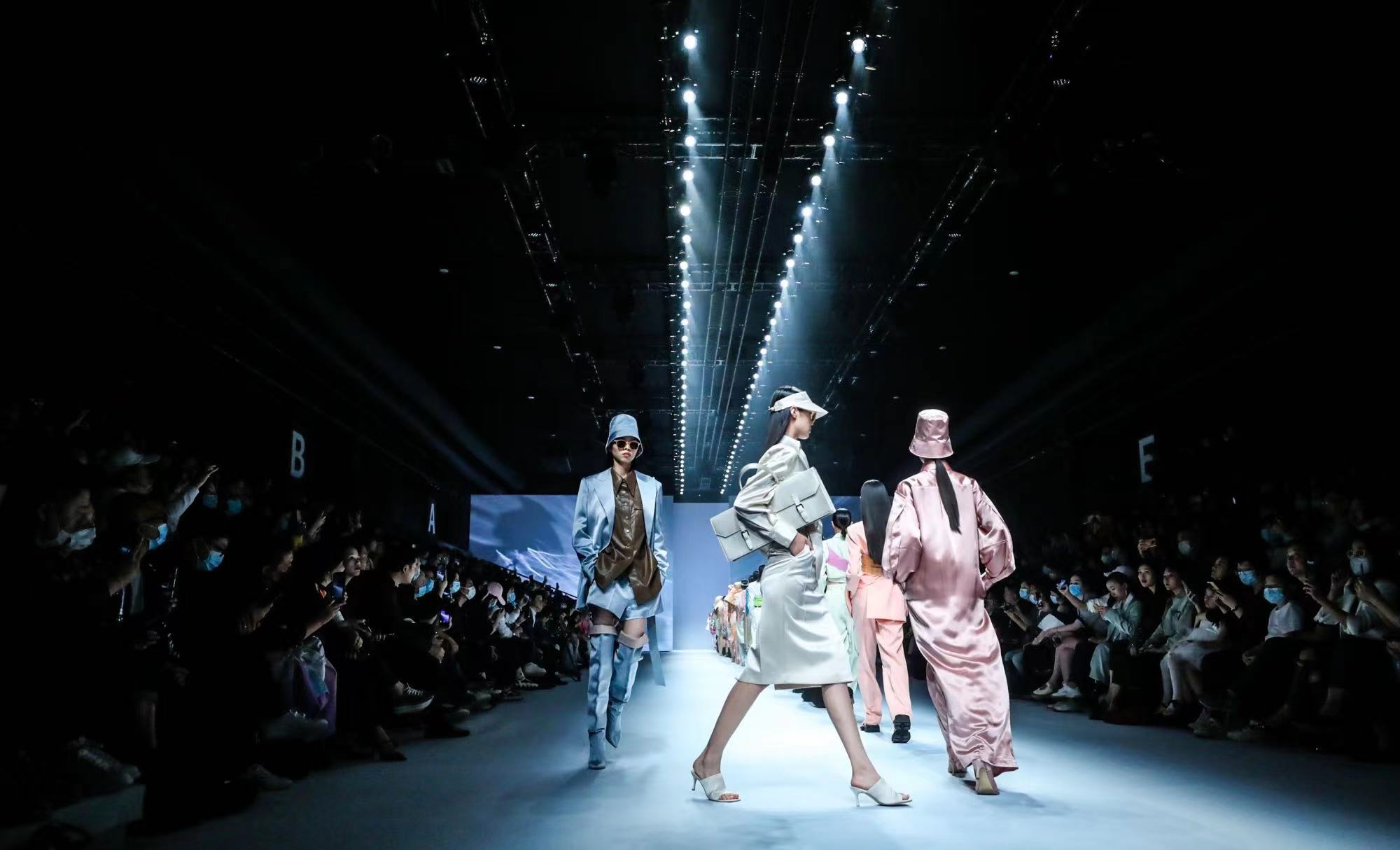 2023上海秋冬时装周时间,上海时装周2023春夏发布