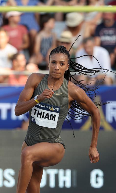 优雅灵动！揭秘RM07-04腕表背后的六位RICHARDMILLE女性挚友