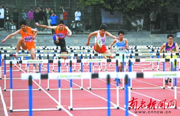 蓬安阳光健身队,蓬安二中阳光体育