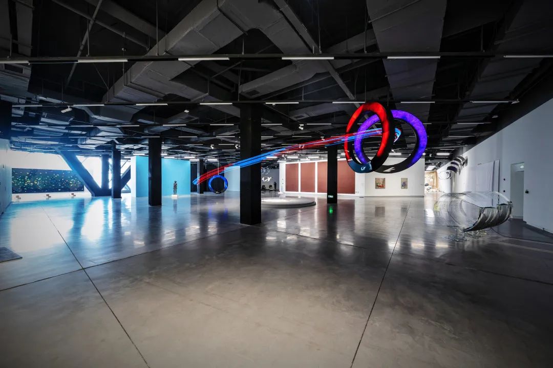 以星象为修辞，宇宙为意识：15位艺术家作品在金鹰美术馆“施展魔法”