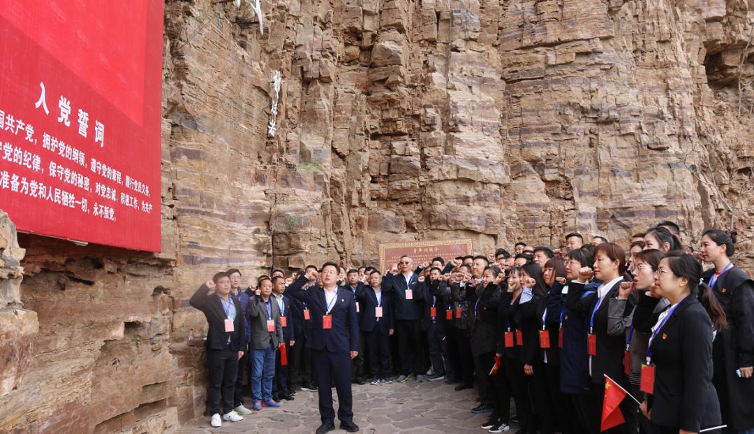 “一桥红”*党**建赋能企业高质量发展