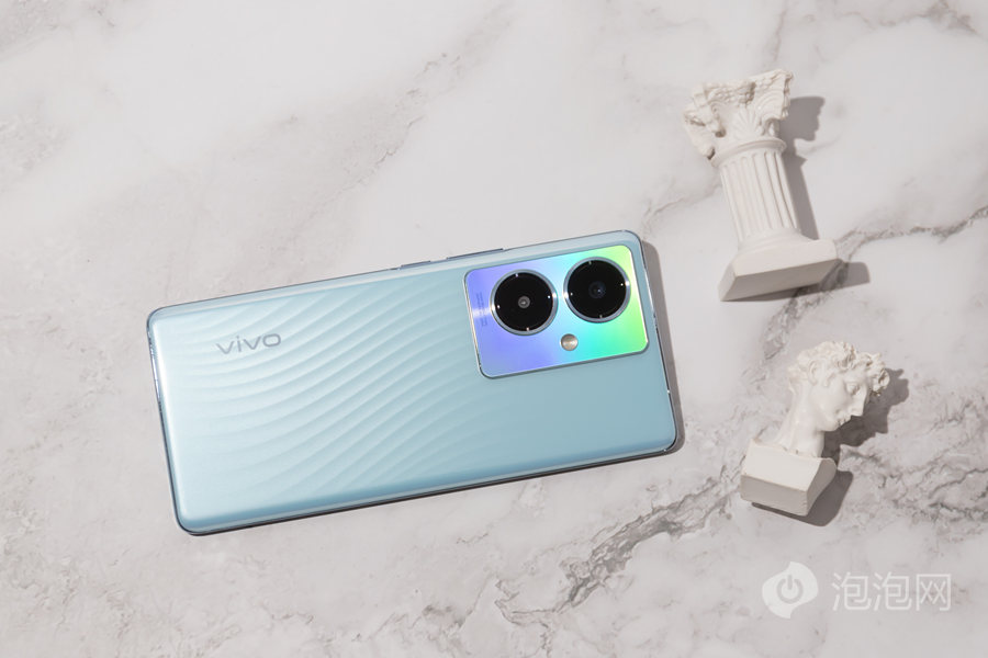 vivoy78直面屏手机值得买吗,vivoy78+256g值得拥有吗