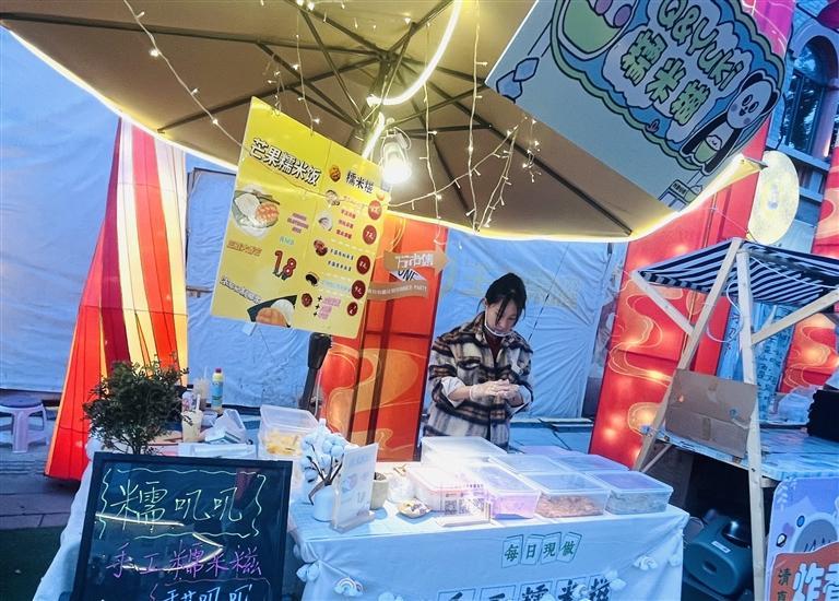 小摊撑起创业梦烟火最抚凡人心