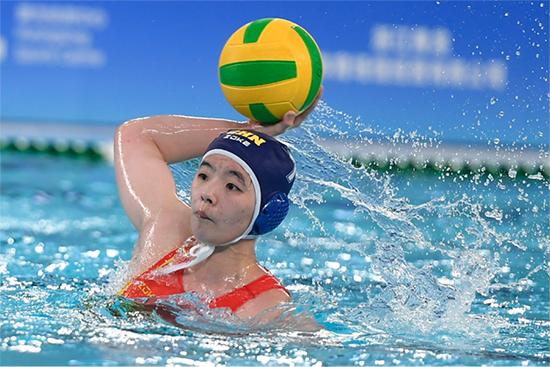 水上足球女子比赛,黄龙洞足球比赛