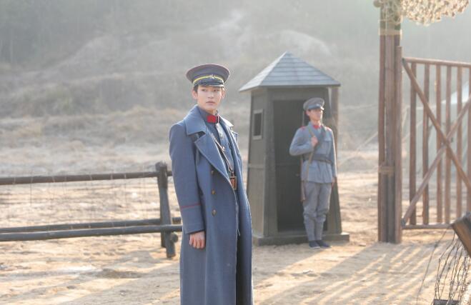 姚柏南弹钢琴,姚柏南帅气视频