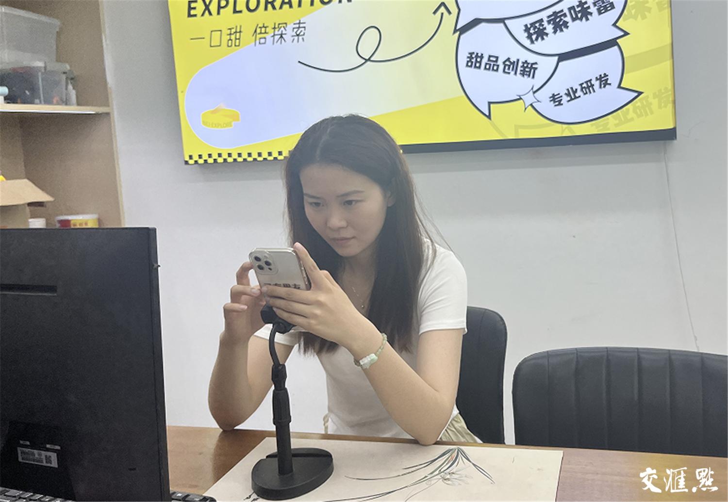 互联网赛道还是芯片赛道,互联网赛道