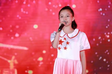 七彩童年迎春晚会,七彩童年幼儿园六一儿童汇演视频