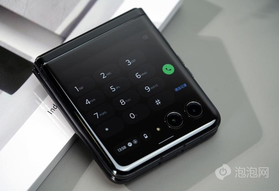 motorazr40ultra折叠屏测试,motorazr40ultra双卡测评