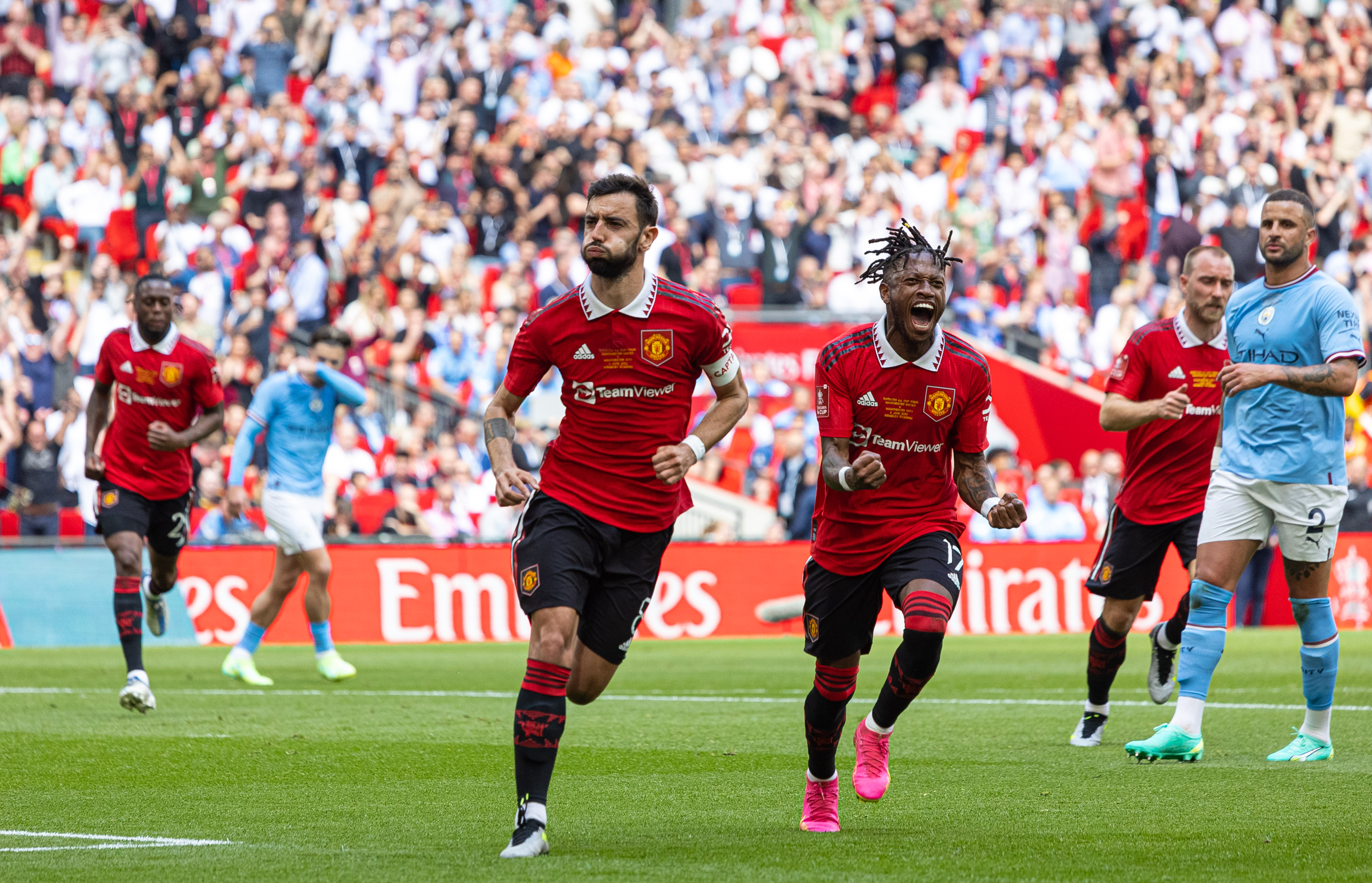 （体育）足球——英格兰足总杯：曼城夺冠