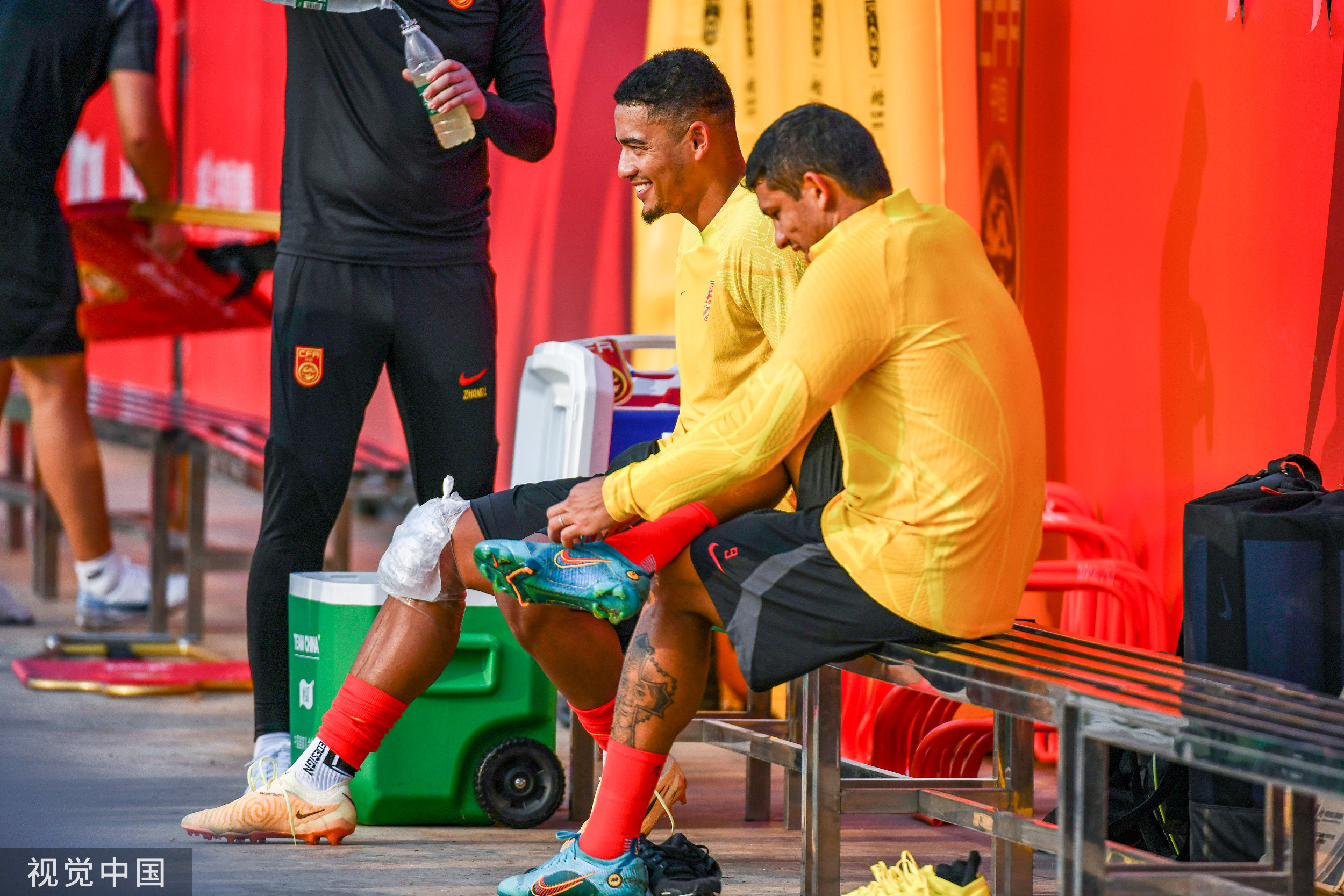 国家队为亚运队让路，“啃老”仍是中国男足无法回避的问题