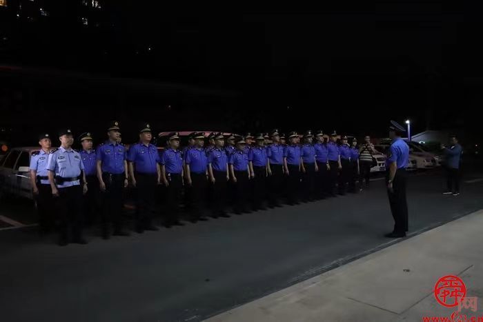 城管为平安校园护航,城管为高考保驾护航美篇