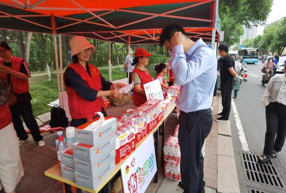 你追梦我护航是什么意思文案,你追梦我护航啥意思