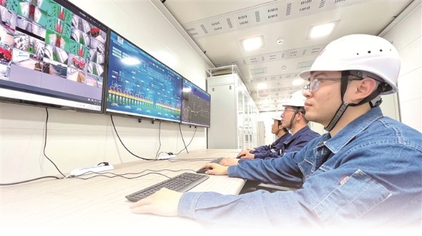 中国最大的超级充电站,我国最大充电宝工程