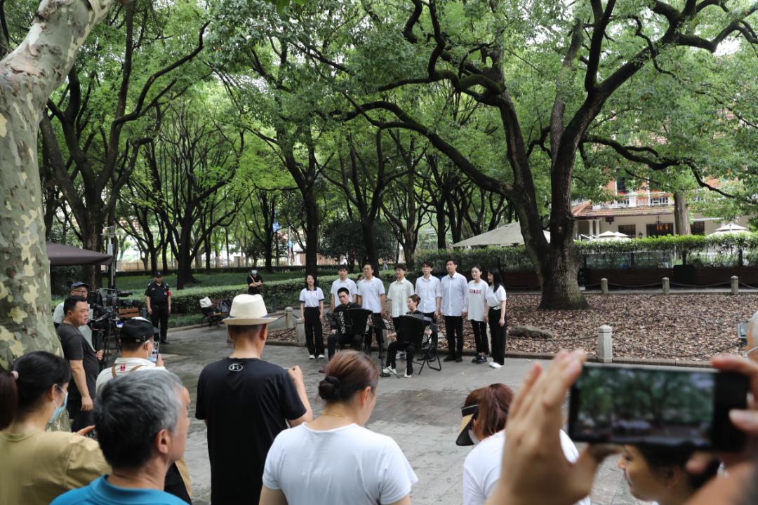 鐧句唬灏忔ゼ蹇棯,鐧句唬灏忔ゼ涓婃捣