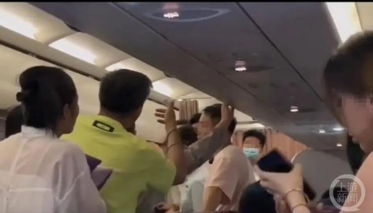 直飞普吉岛的航班什么时候能复航,上海航班滞留七小时