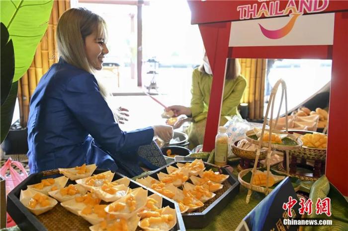 东西问丨黄国弟：芒果是怎样从热带果园飘香全球的？