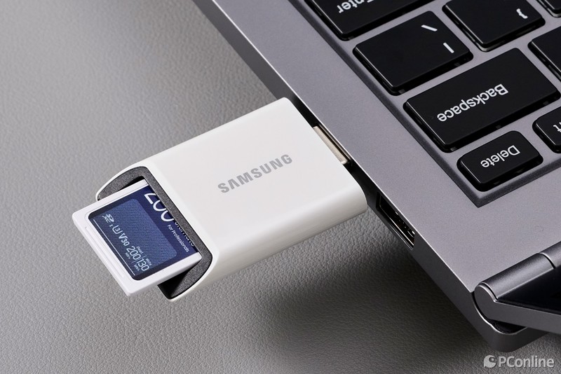 三星即将发布高性能sd卡,三星推出新sd存储卡主打耐用性