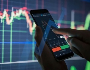 仁东控股融资,仁东控股600661