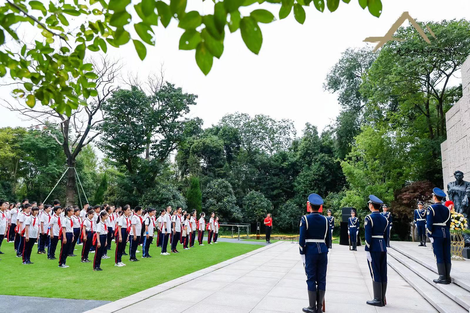 图说│“人民不会忘记”上海市英烈公祭城市定向活动成功举办
